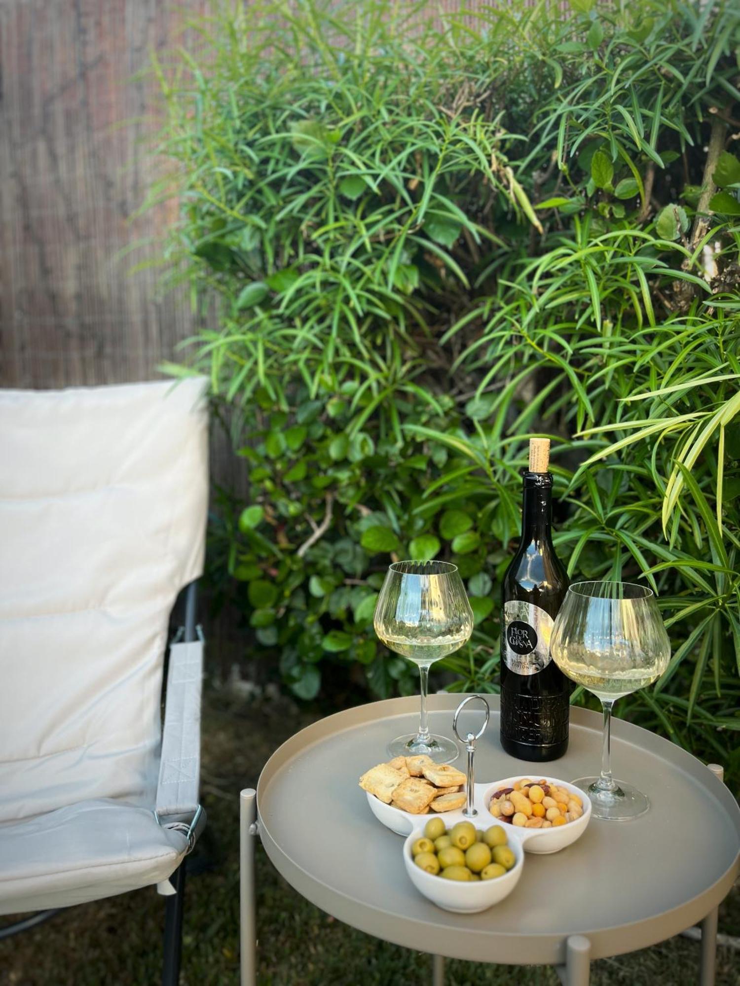 Buzzstays: 1-Bed Bungalow, Garden, Near Yumbo & Beach 马斯帕洛马斯 外观 照片